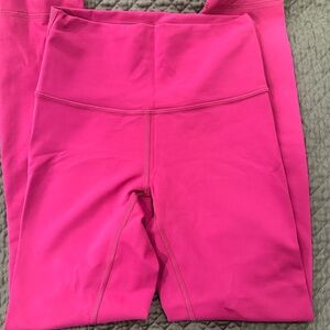 Lululemon wonder train legging size 4 Vibrant Pink Leggings